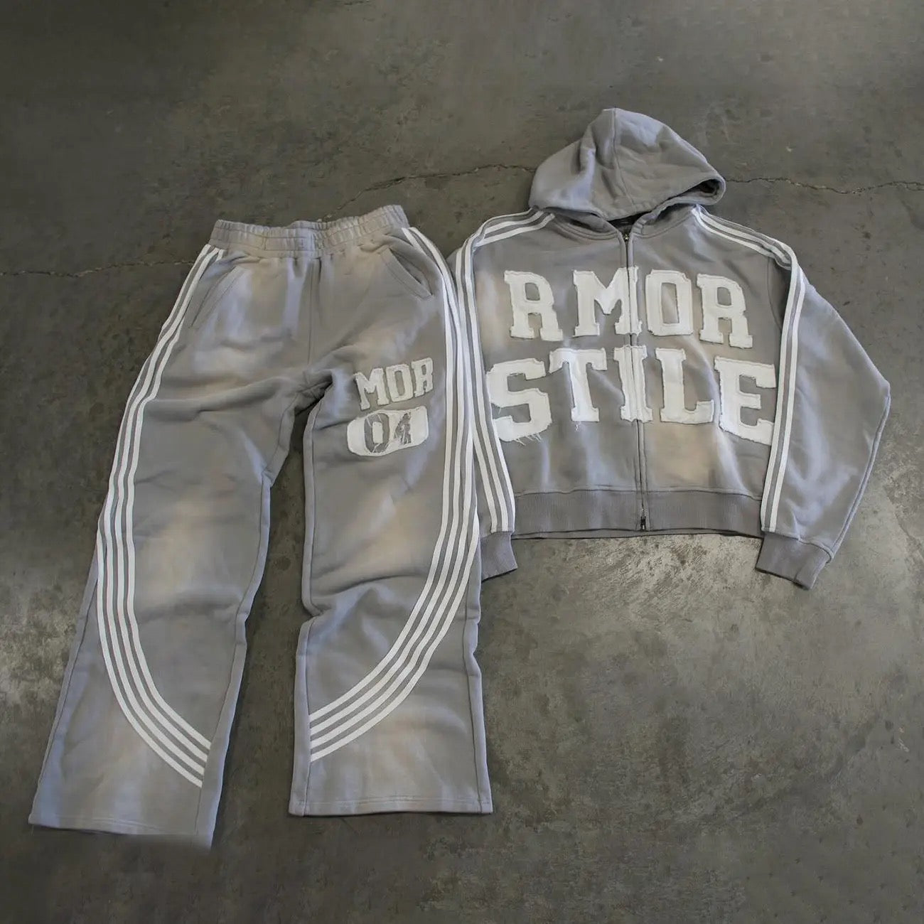 "AMOR STILE" TRACKSUIT SET